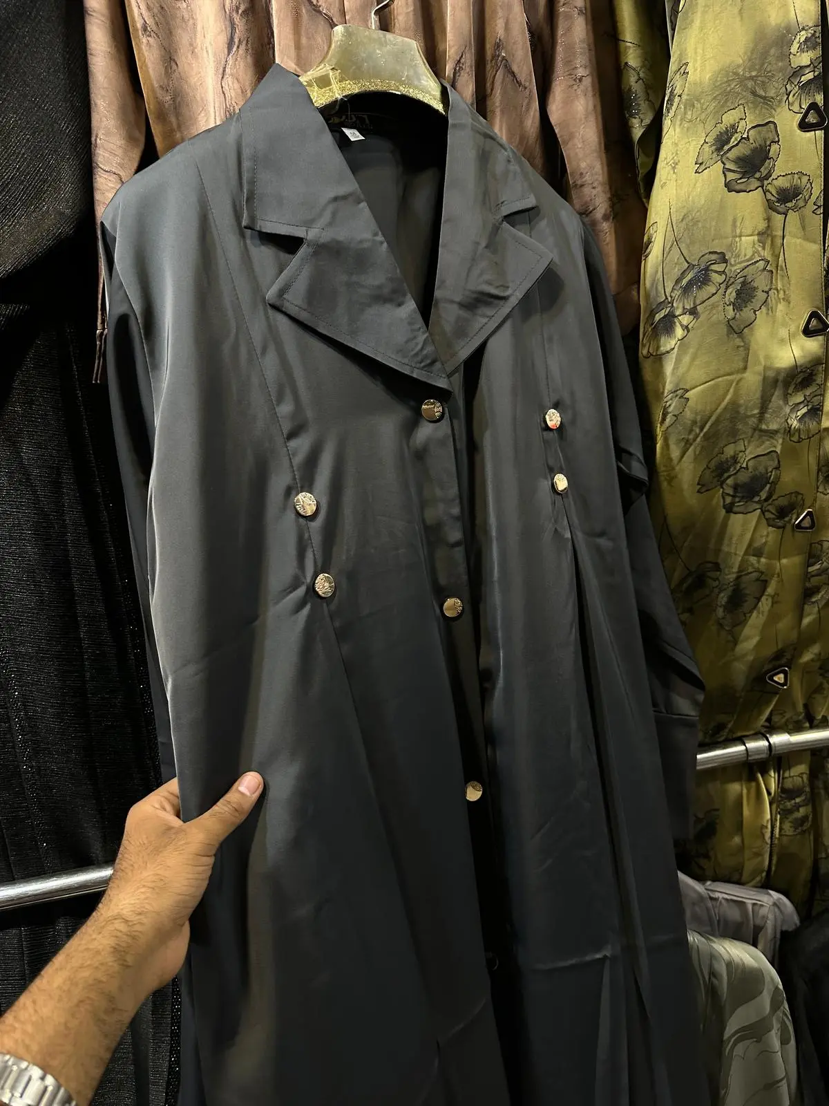 Dubai abaya 